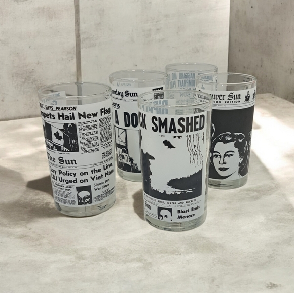 Vintage Other - MCM Newspaper Print Glasses Set